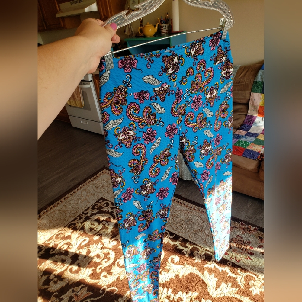NWT lularoe Victorian on modern print leggings TC - Picture 4 of 13